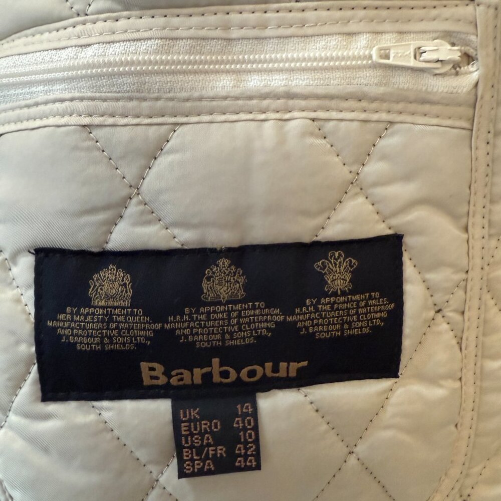 Barbour Quilted Jacket – Size US 10 (UK 14) - Picture 3 of 14